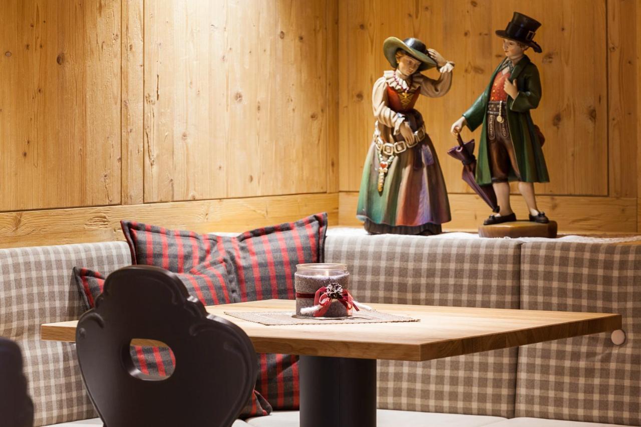 Hotel Belaval Сельва-ді-Валь-Гардена Екстер'єр фото