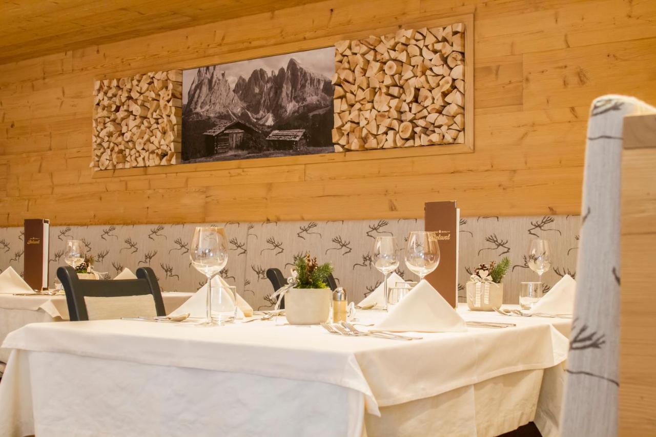 Hotel Belaval Сельва-ді-Валь-Гардена Екстер'єр фото