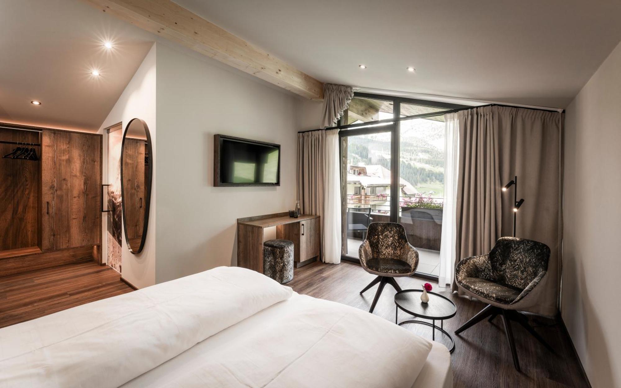 Hotel Belaval Сельва-ді-Валь-Гардена Екстер'єр фото